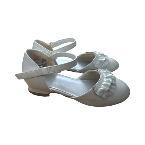 White Velcro strap dress shoes - size 9C - Picture 2 of 4